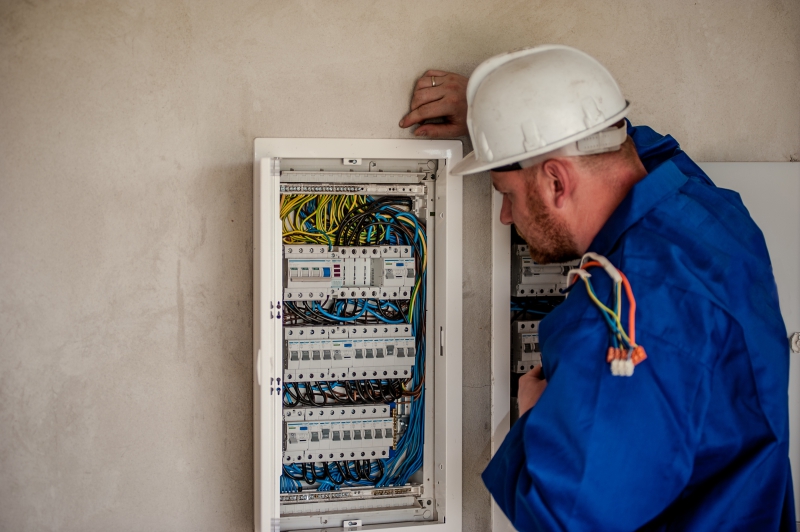 electricite-BELVEDERE-min_electrician-2755683